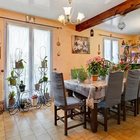 Chez Nicole Reux